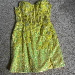 Yellow hoco dress